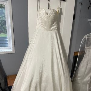 Wedding dress new with tags size 6